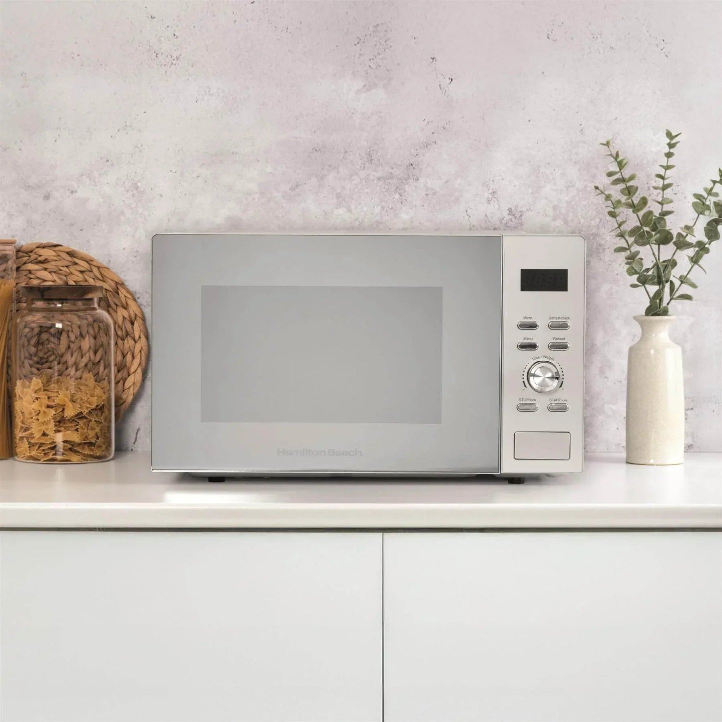 Hamilton Beach 30L Silver Family Microwave