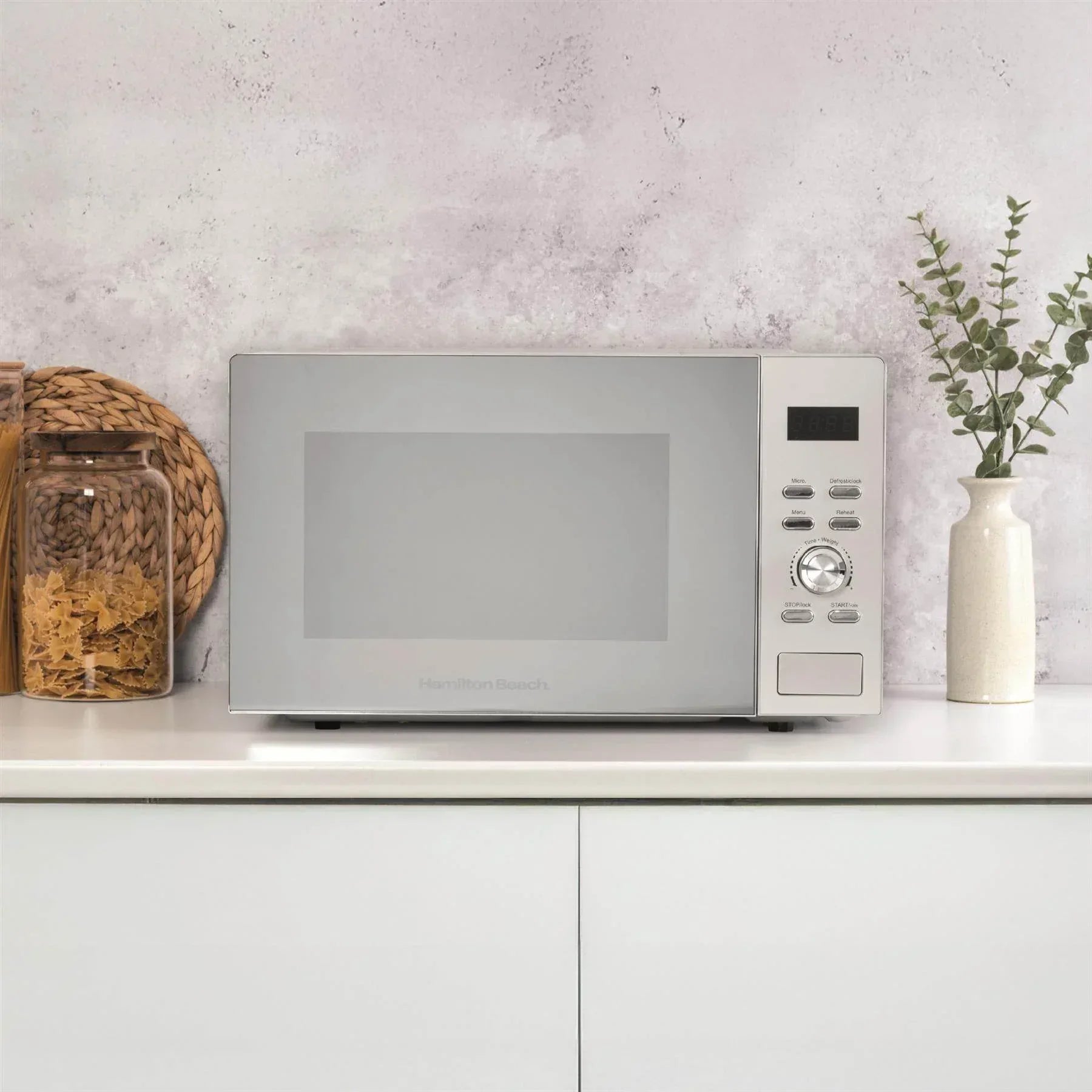 Hamilton Beach 30L Silver Family Microwave