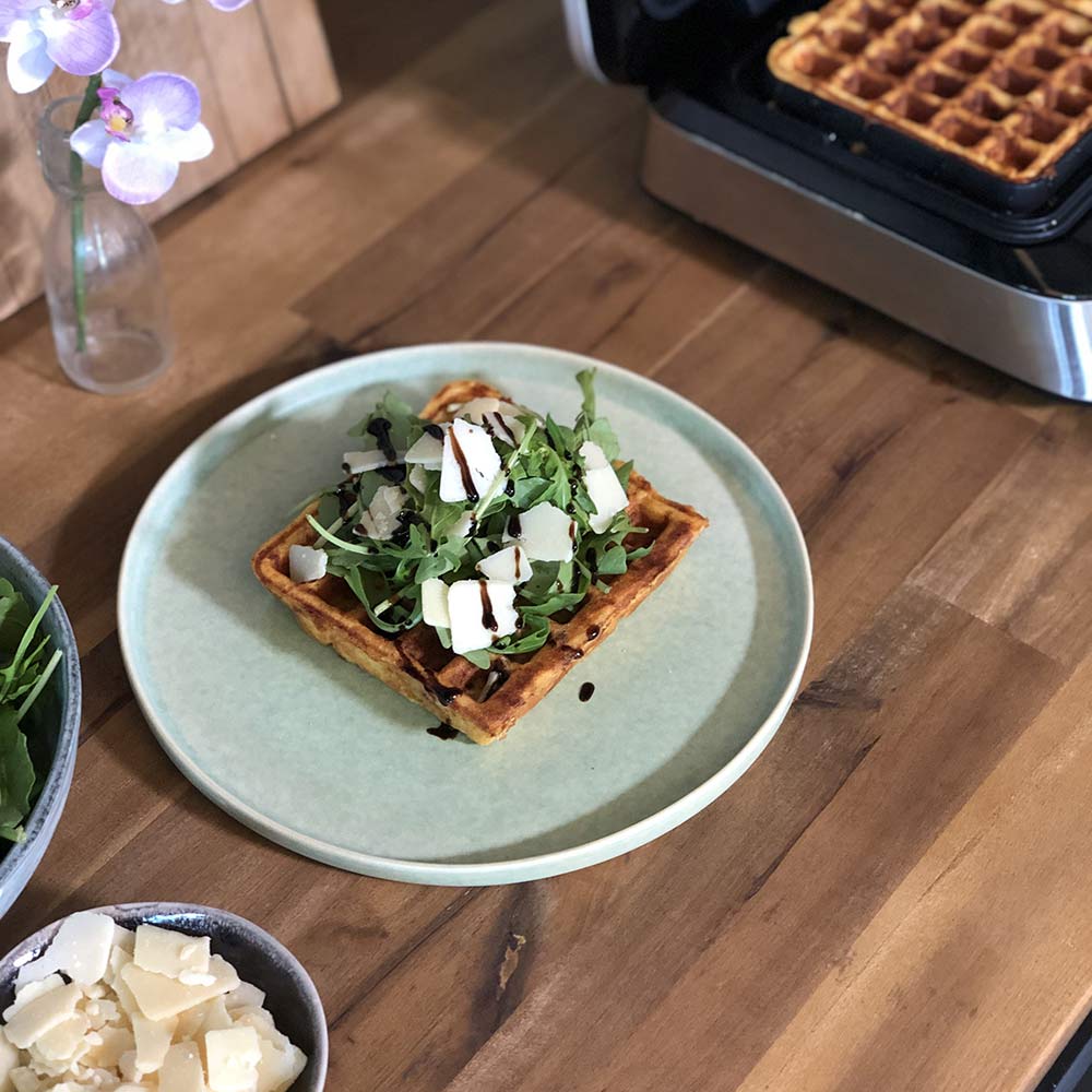 Gastroback 62424 Waffle Maker Advanced Control – lifestyle