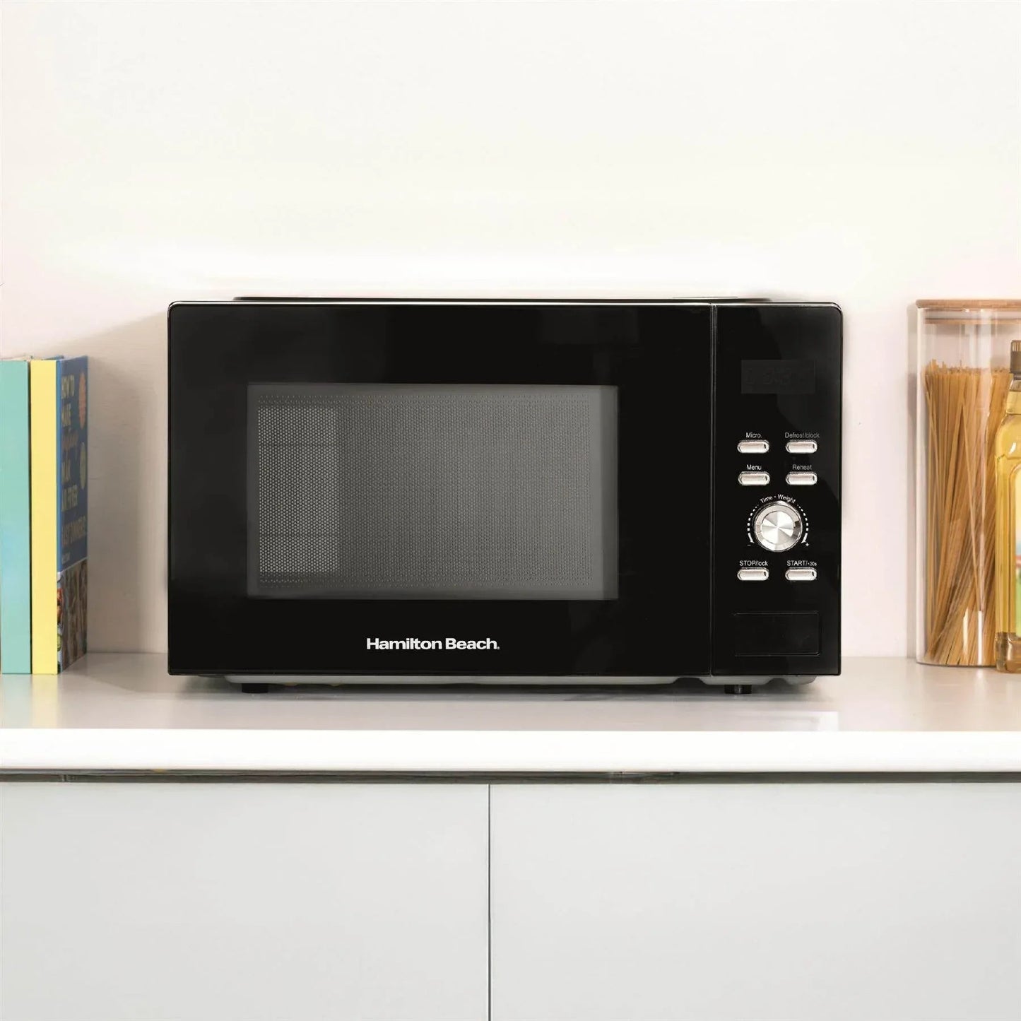 Hamilton Beach 30L Black Family Microwave