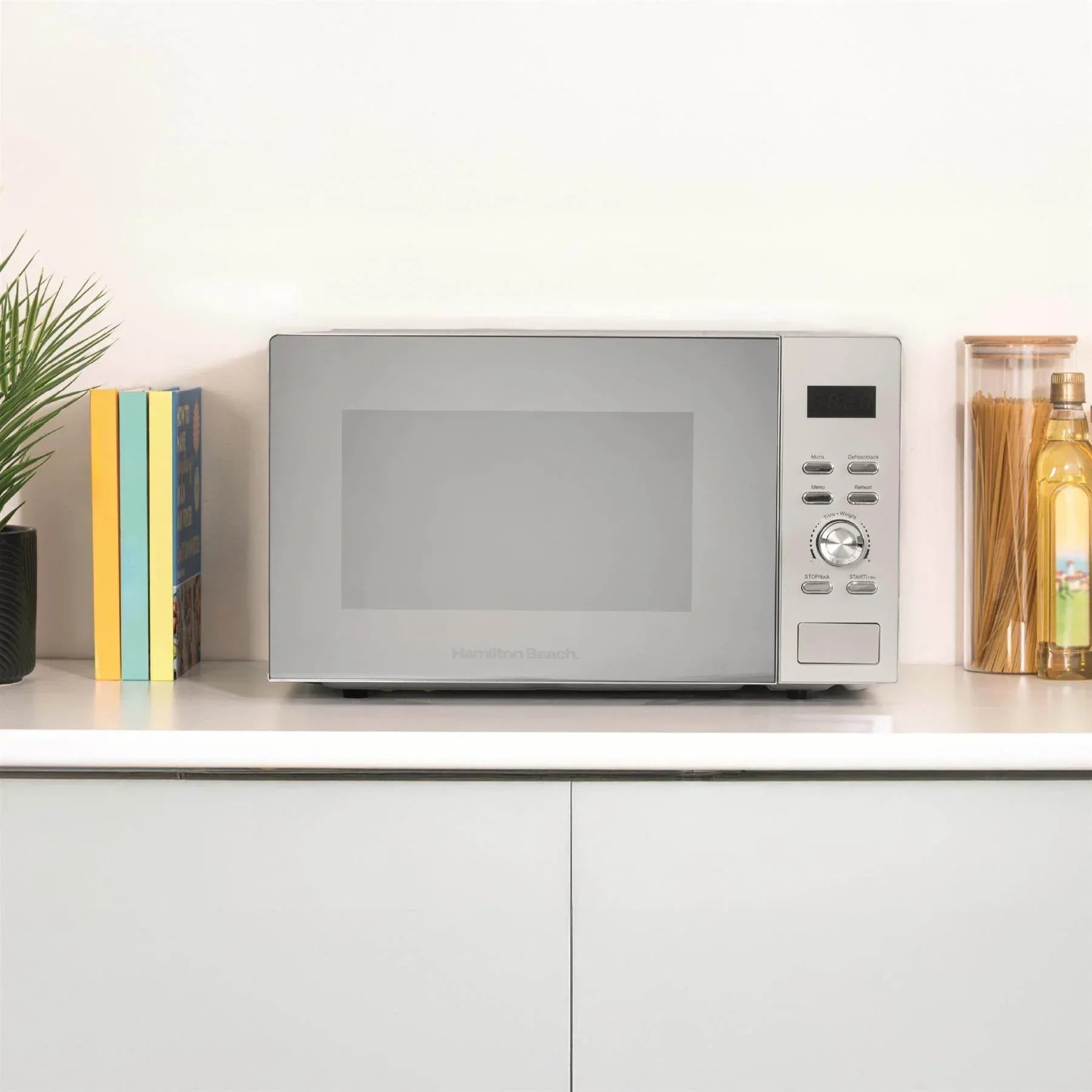 Hamilton Beach 30L Silver Family Microwave