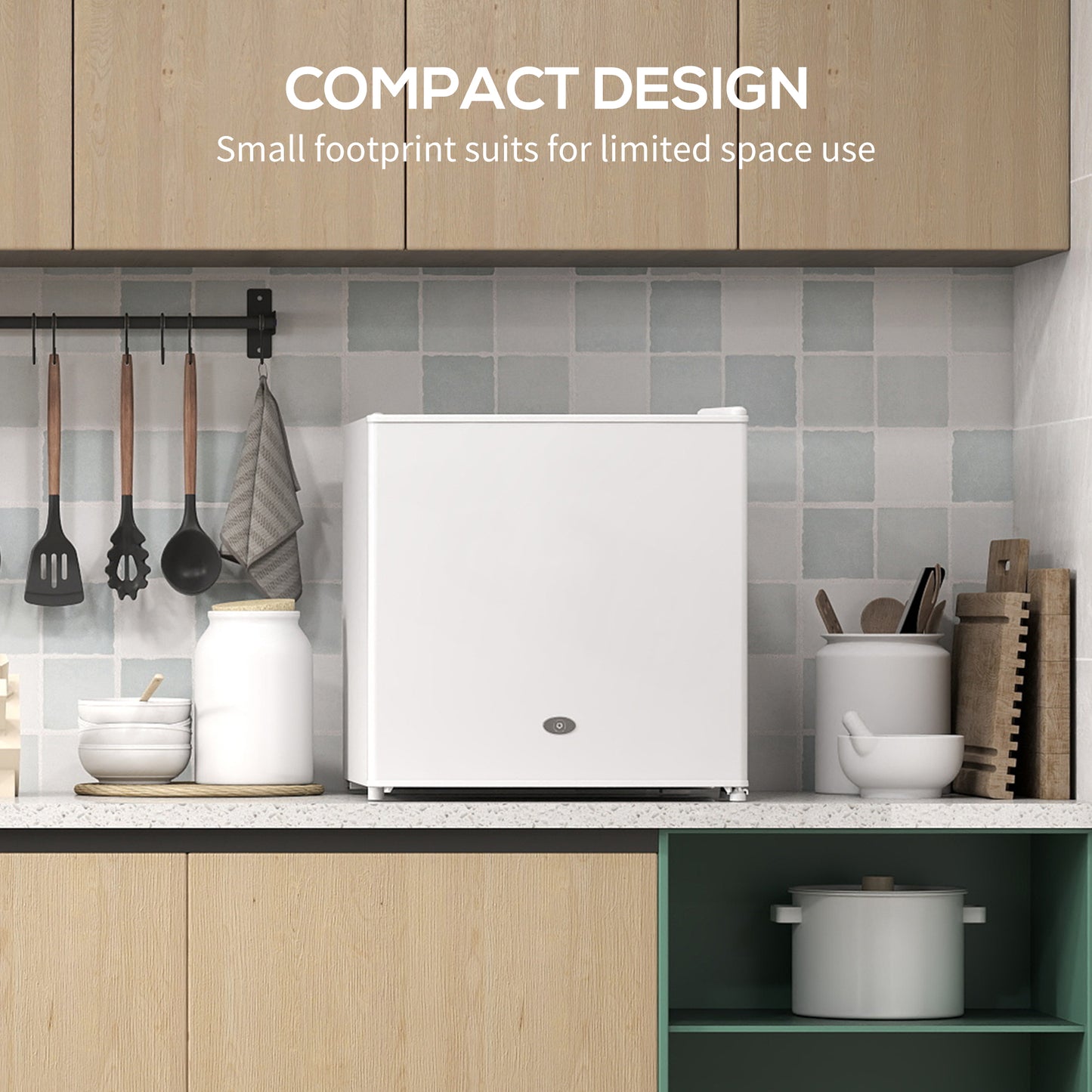 HOMCOM 35L Mini Freezer, -24℃ to -14℃ Temperature - White