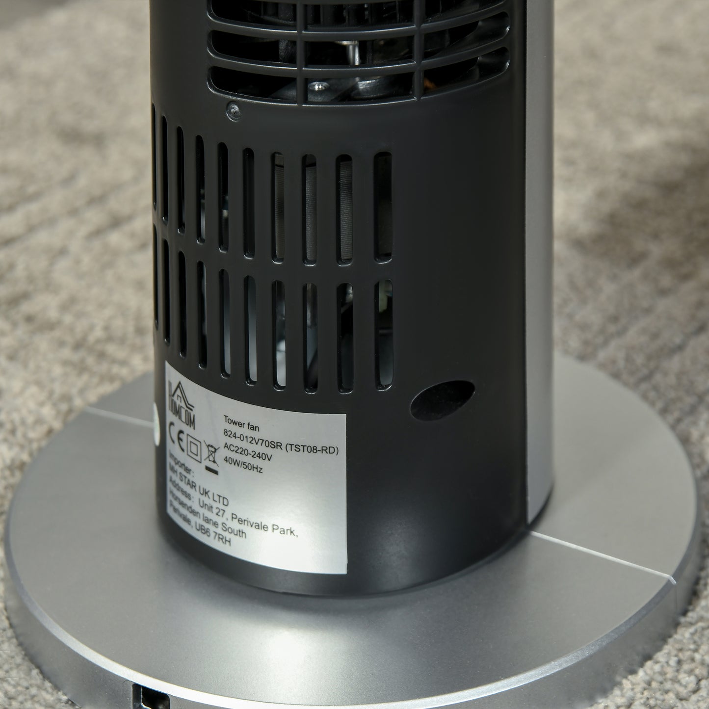 HOMCOM 31 Inch Bladeless Oscillating Tower Fan with 70° Oscillation, Remote Control, 7.5H Timer, 3 Speed 3 Modes, Electric Floor Standing Cooling Fan for Home Bedroom Office, Silver
