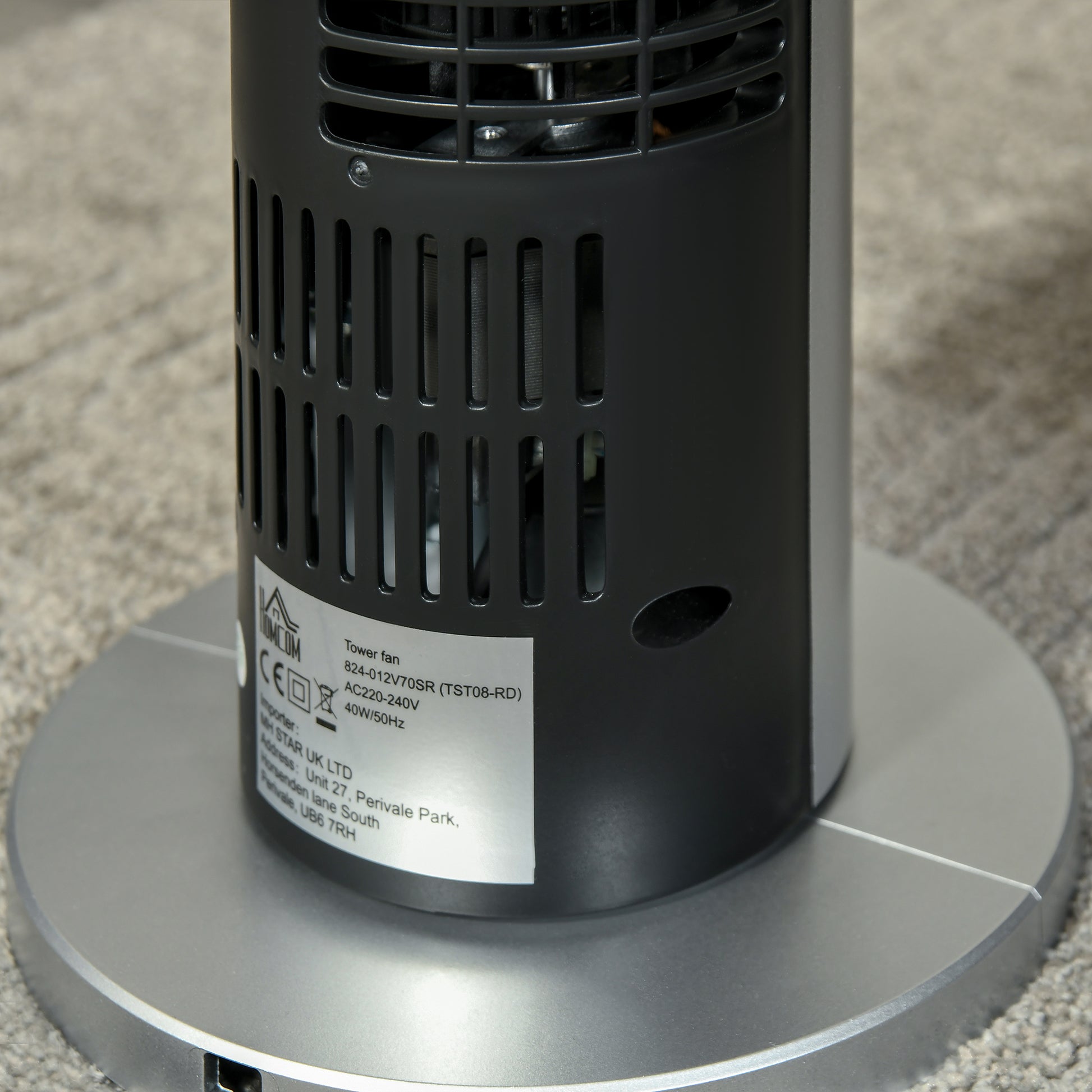 HOMCOM 31 Inch Bladeless Oscillating Tower Fan with 70° Oscillation, Remote Control, 7.5H Timer, 3 Speed 3 Modes, Electric Floor Standing Cooling Fan for Home Bedroom Office, Silver