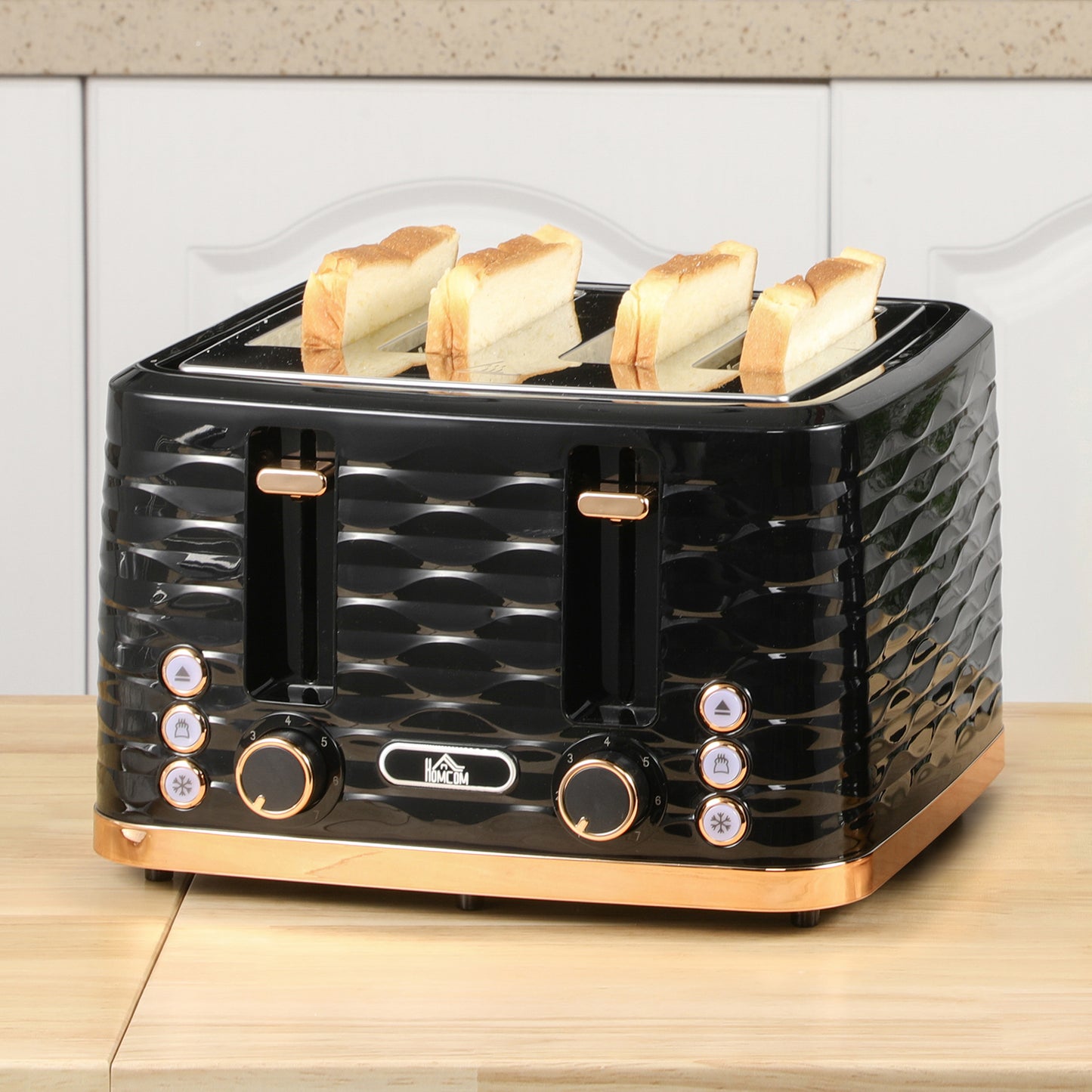 HOMCOM Four-Slice Rippled Toaster - Black